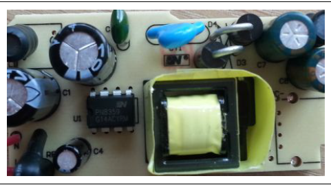 基于芯朋微PN8359的5V2A充电器EE16加厚电源应用方案