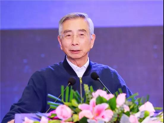 中国芯片设计水平世界第二，呼吁操作系统国产替代