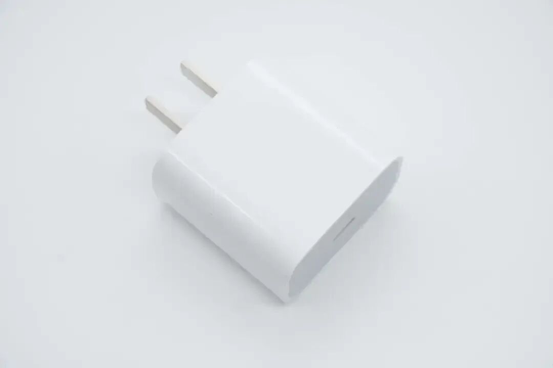 快充的“隐形心脏”：MOS管如何影响体验？苹果18W-40W机型用料大起底